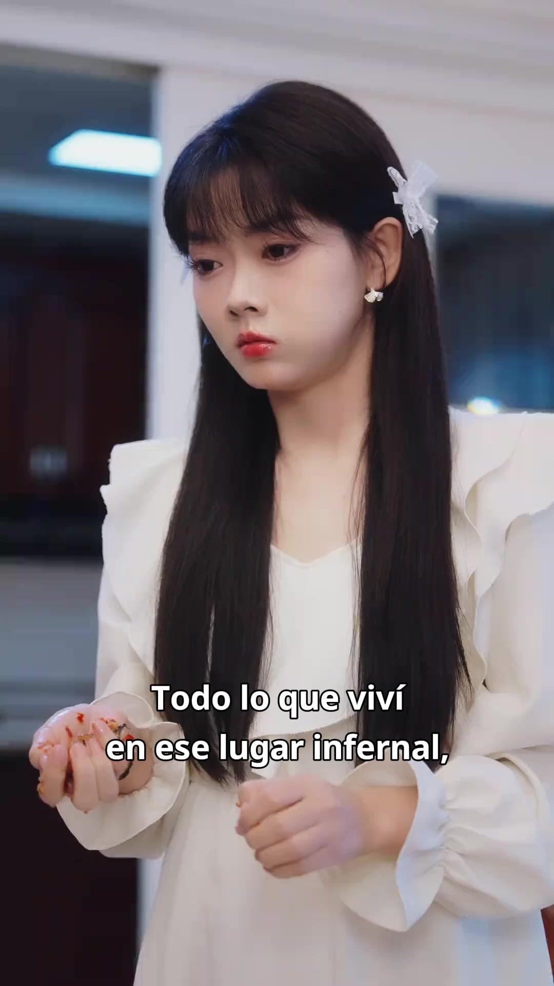 (Doblado) Hija falsa actúa, pero soy loca