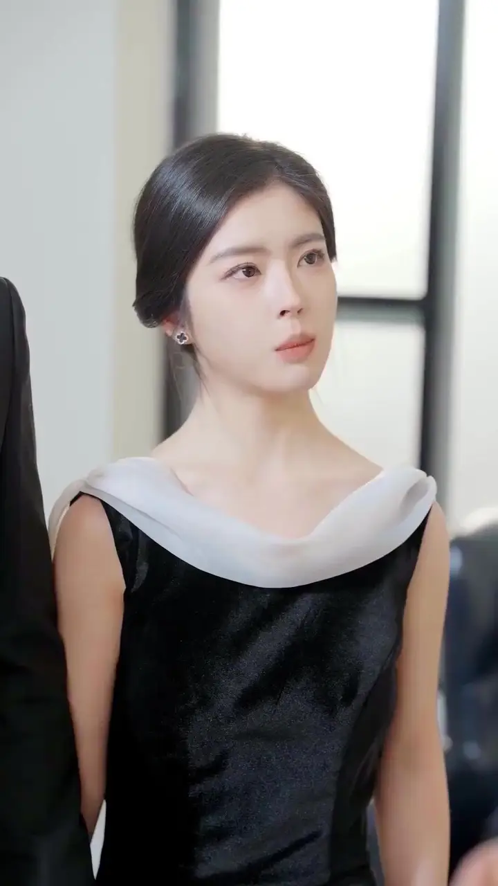 (Dubbed)East of Eden Episode 13
