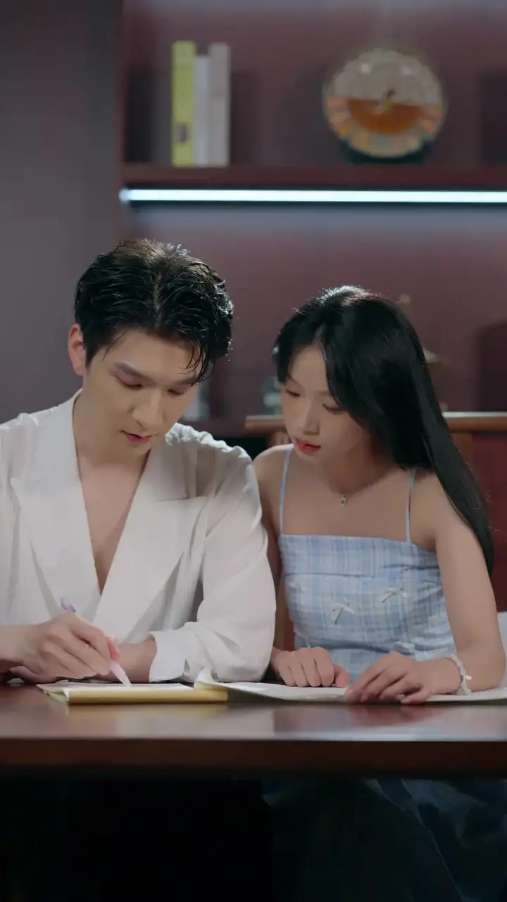 Reborn as the Rich Family's Darling Episode 10