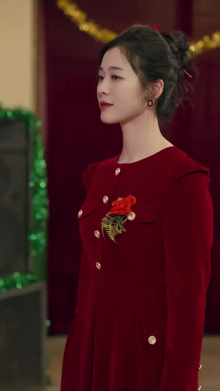 (Dubbed)She Who Carves the Dawn Episode 44