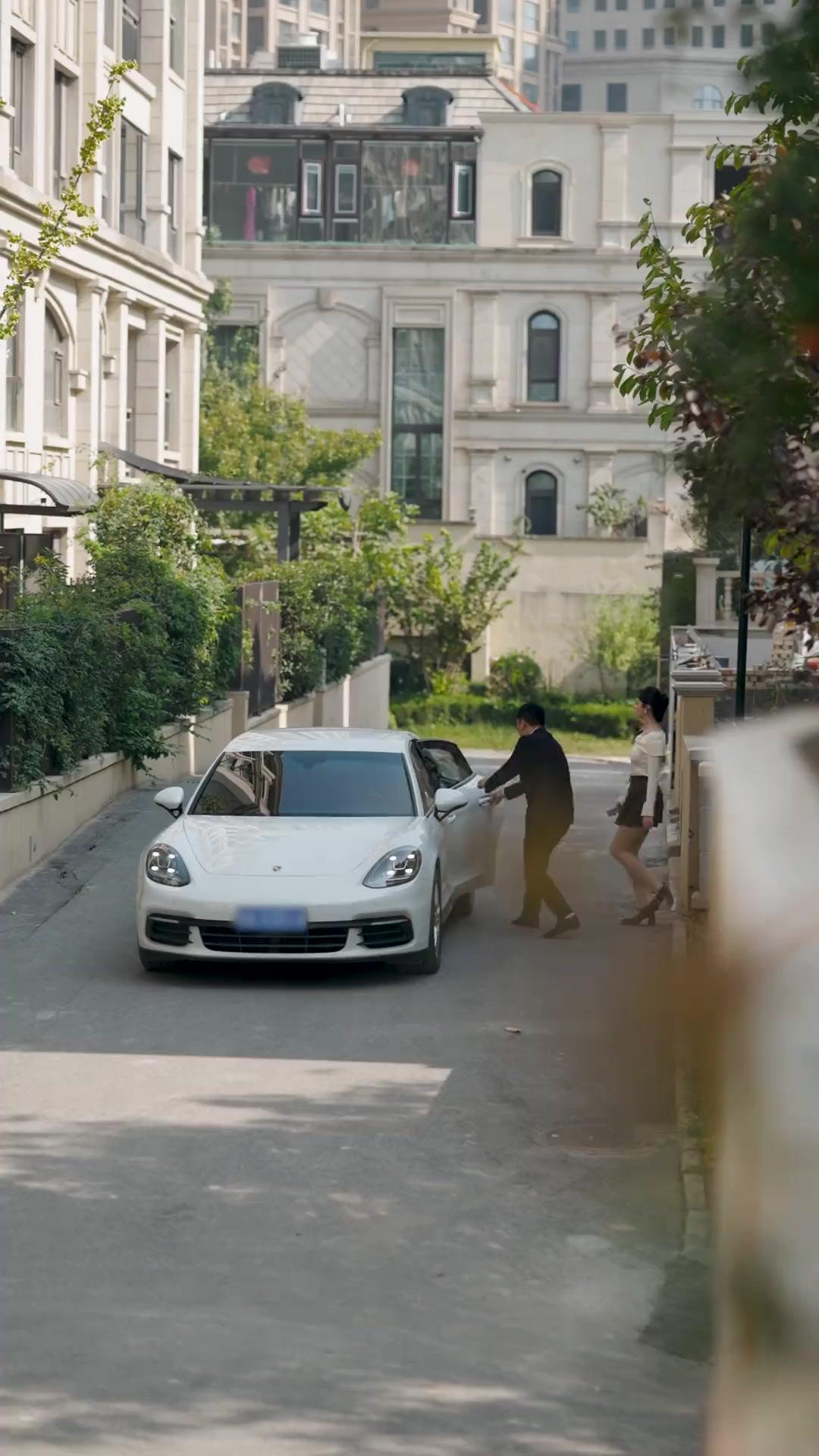 熹微回宮