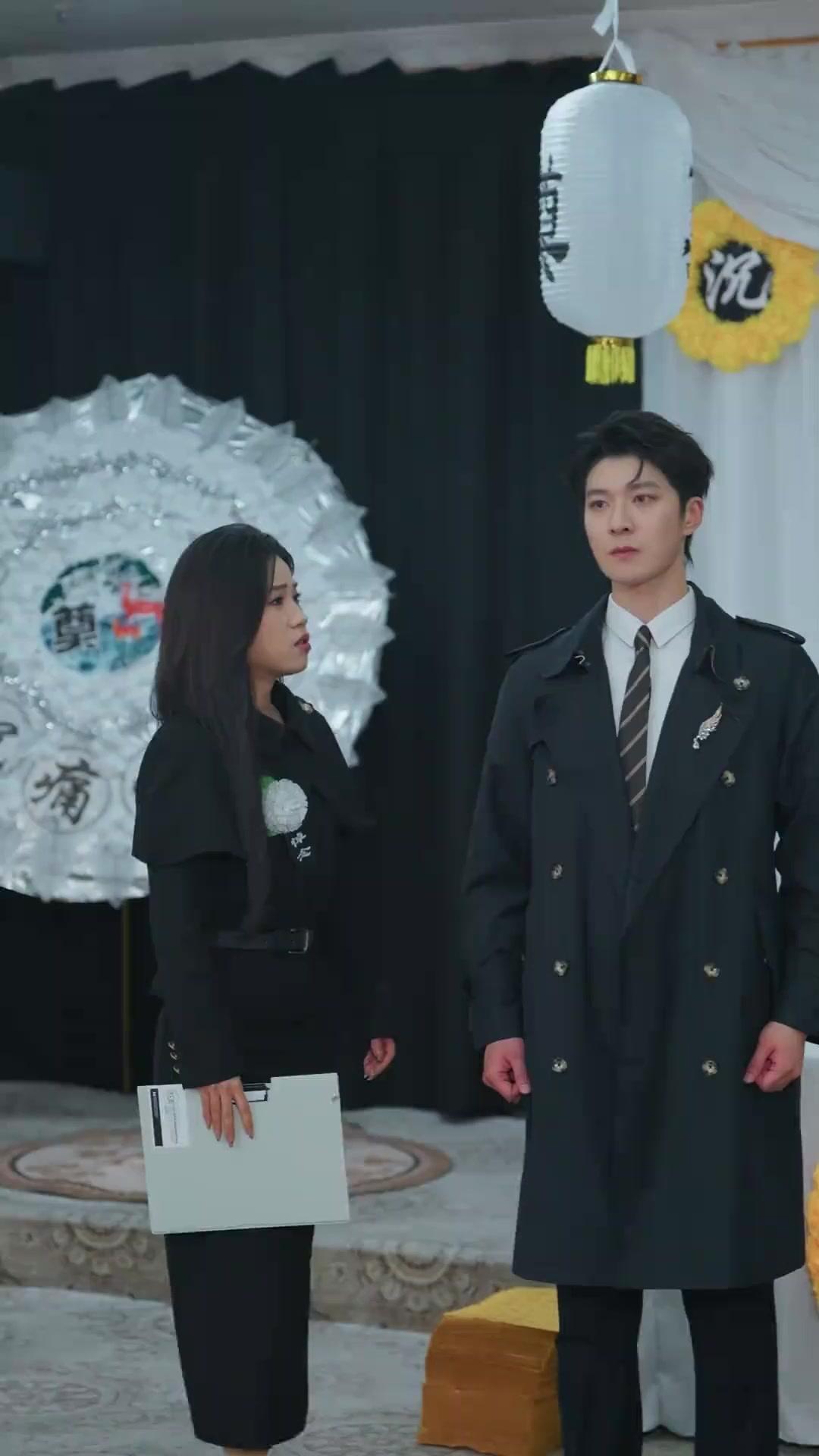 Step Aside, the Real Heir is Back