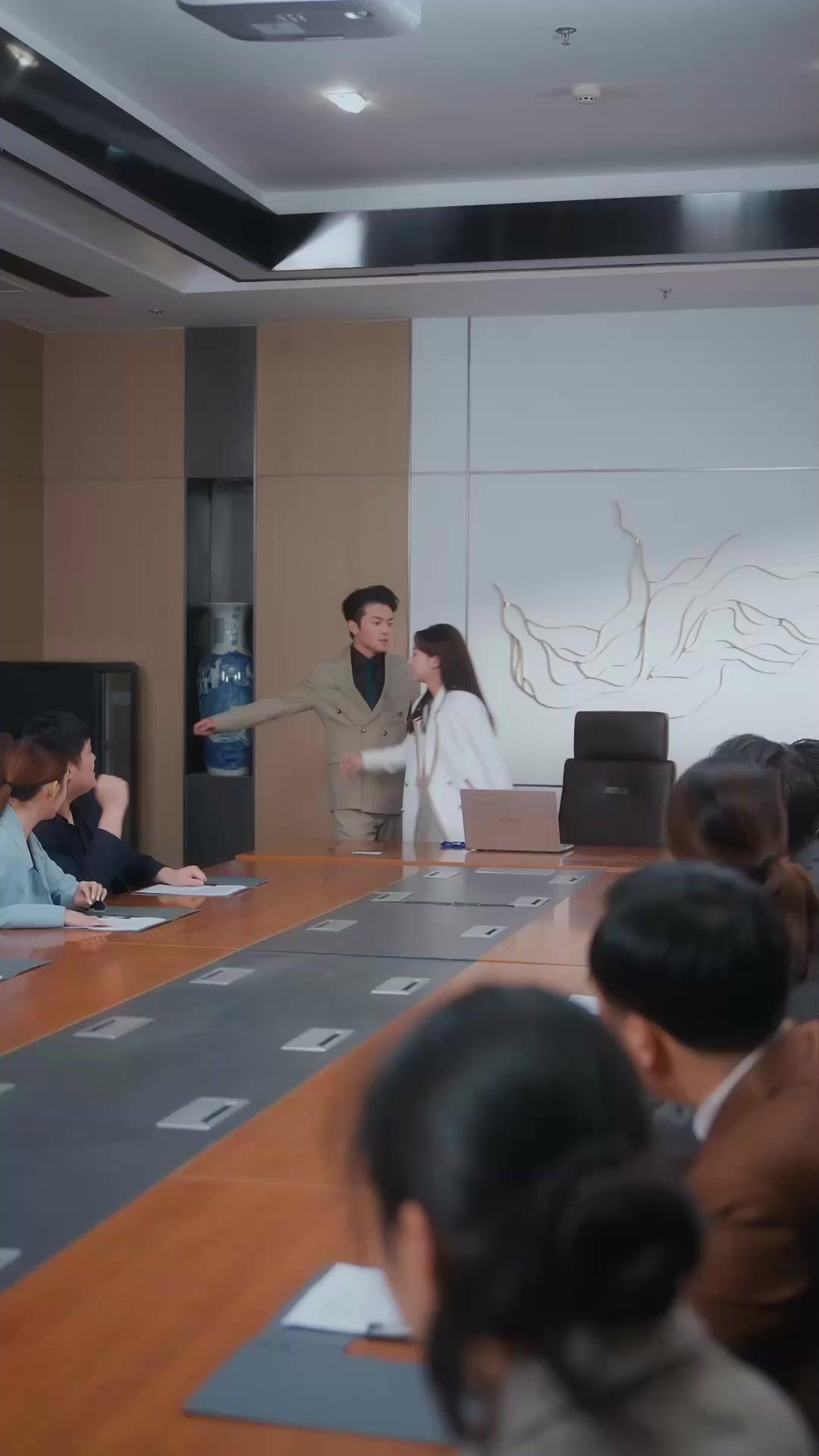 竹馬老板太欠揍