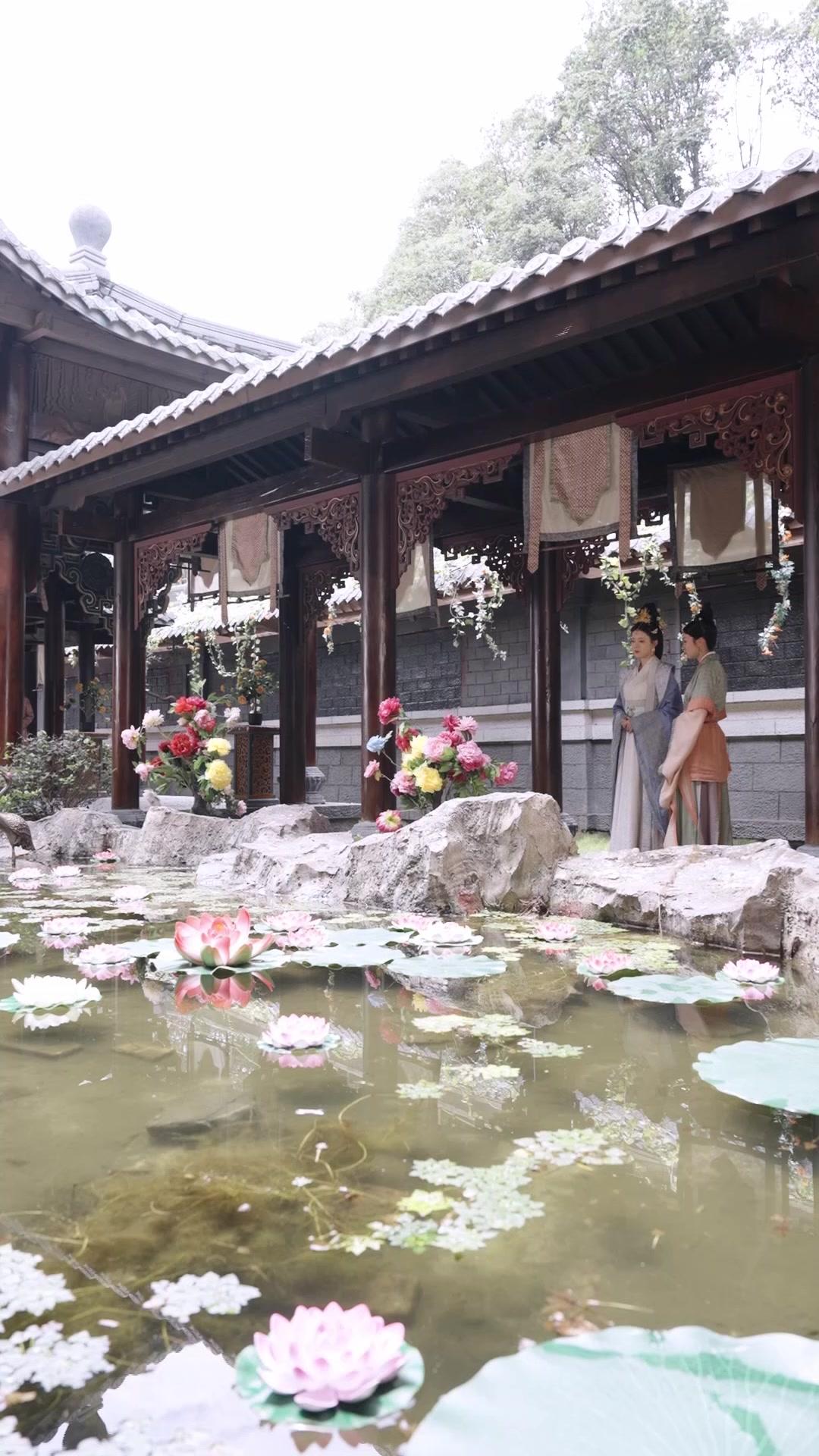 Jebakan Cinta di Istana