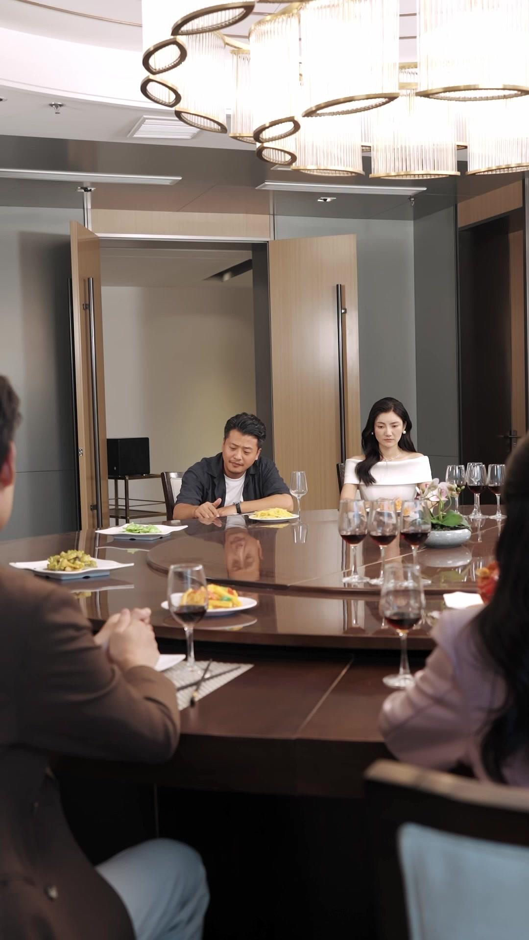 Pengantar Makanan itu Miliarder