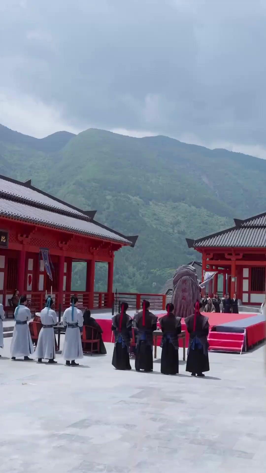 (吹き替え)捨て駒 神龍と化す