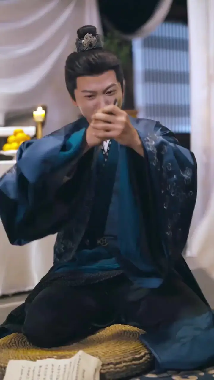 Royal, Loyal, Mine Episode 40