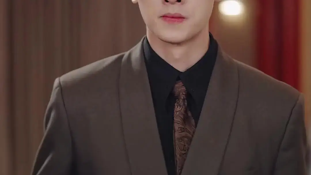 EXM? My Sugar Baby Is The Real Heir! The Necklace That Shattered the Gala