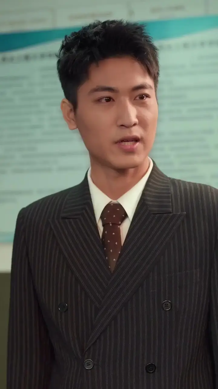 (Dubbed)She Who Carves the Dawn Episode 32