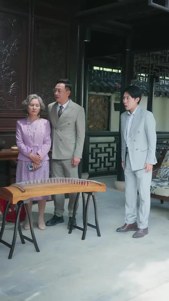 (Dubbed)Son-in-Law? No, Heir to Billions! Episode 13