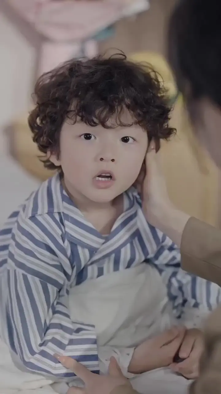 In Love with the Helplessly Romantic CEO Episode 11