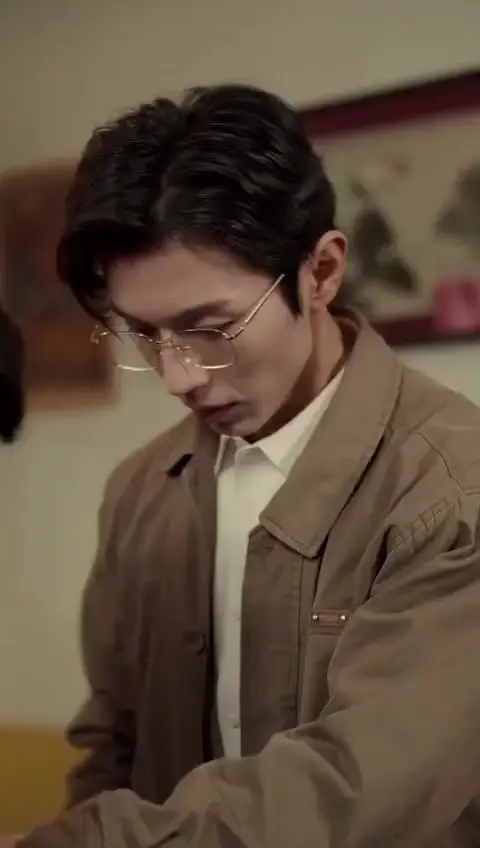 (Dubbed)She Who Carves the Dawn Episode 3