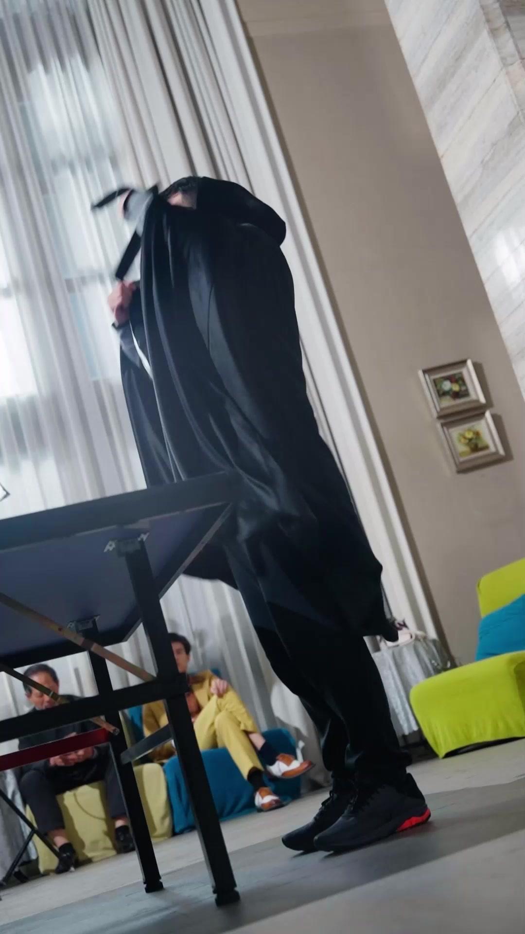 Si Manja Kembali Sebagai Dewa Pingpong