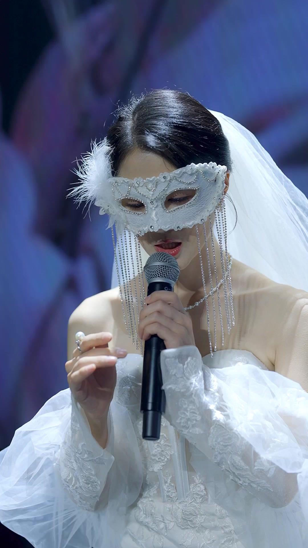 Divorced Diva’s Glorious Encore