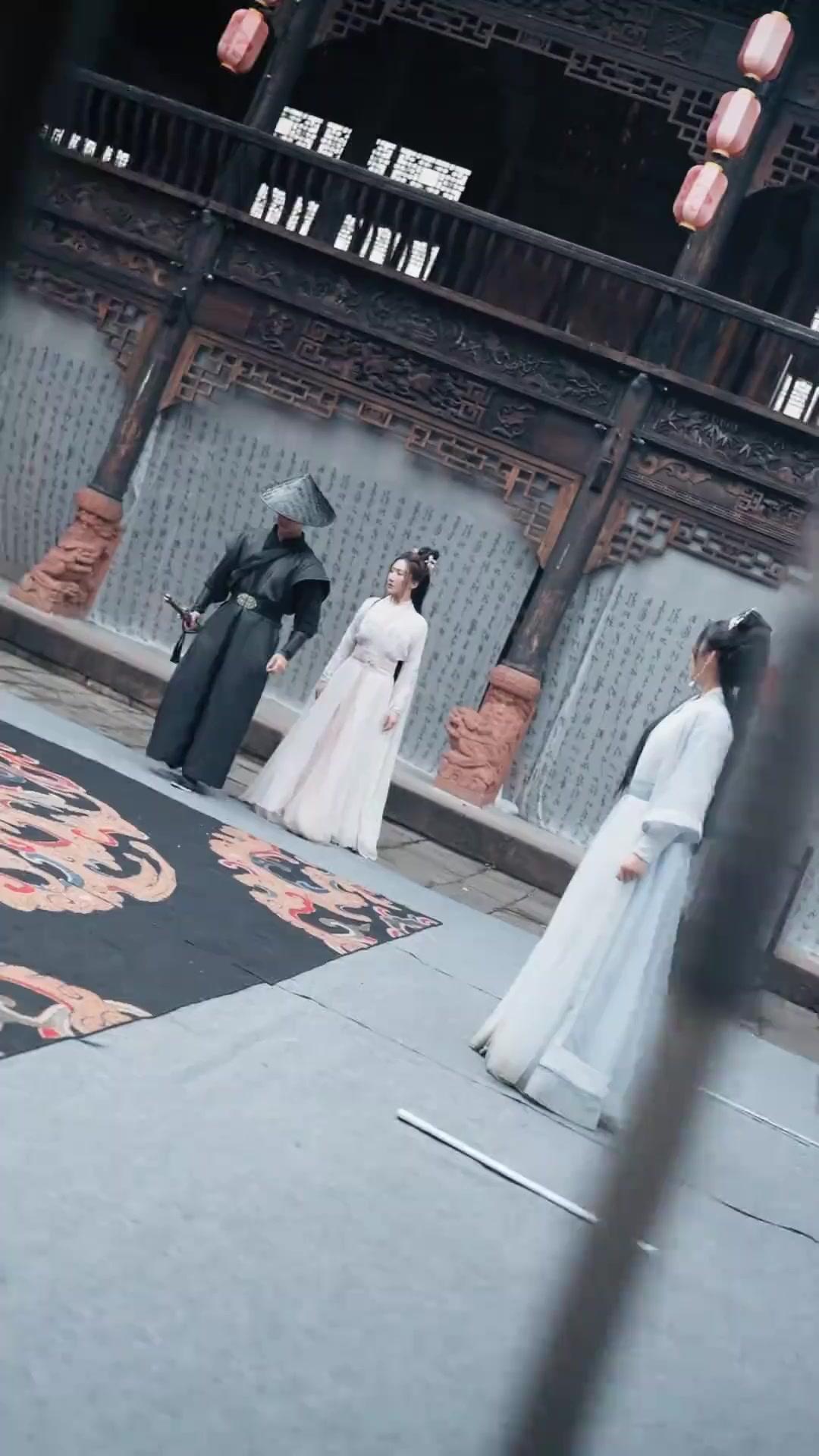 (مدبلج) سيد القتال المختفي