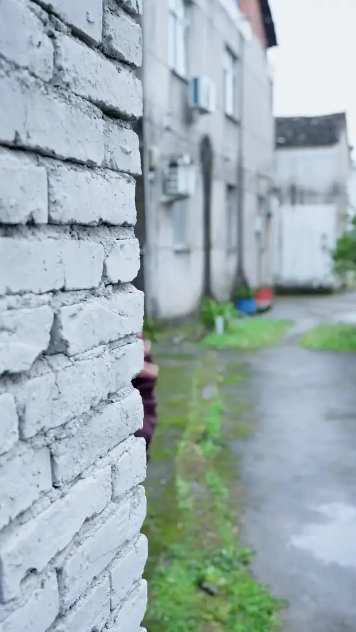 From Debt to Darling Episode 1