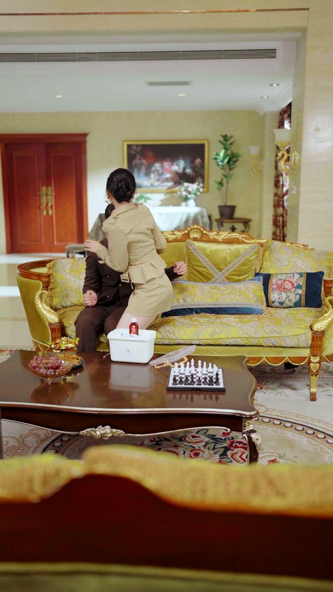 Cinta Kembar Yang Tertukar