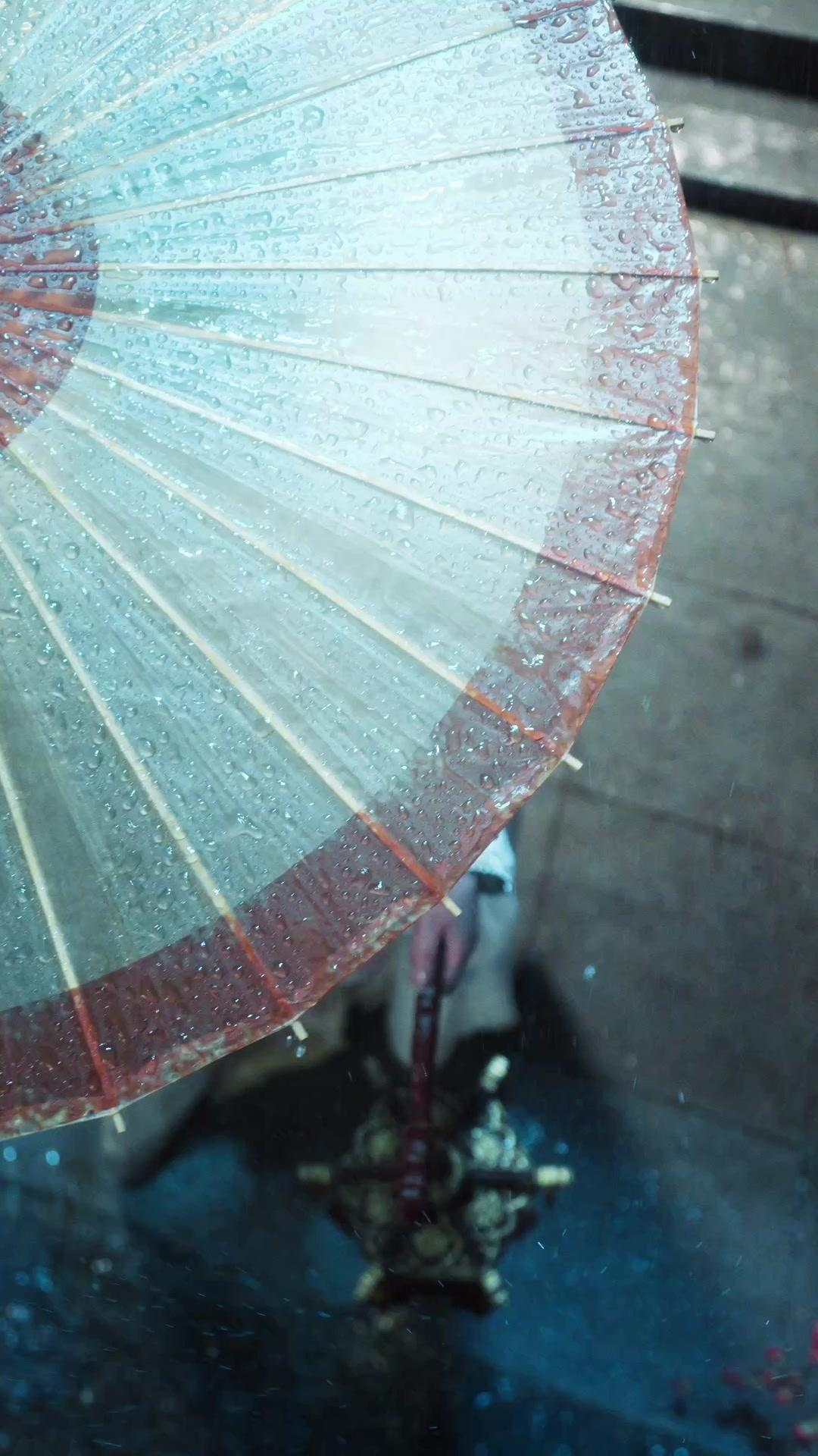 鴛鴦各枝棲