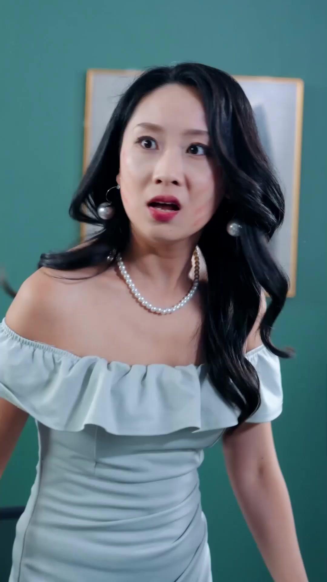 Oops, I Got a Psychic Wife!