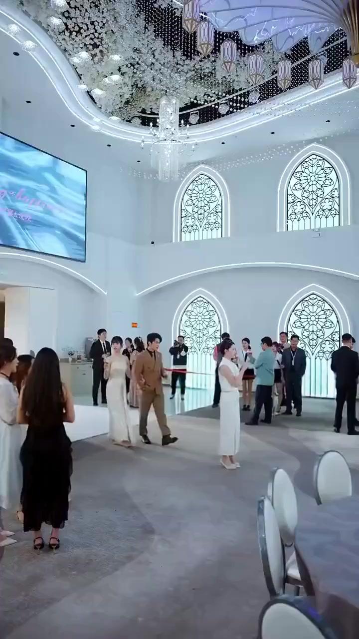 Angin Lalu, Cinta Pergi