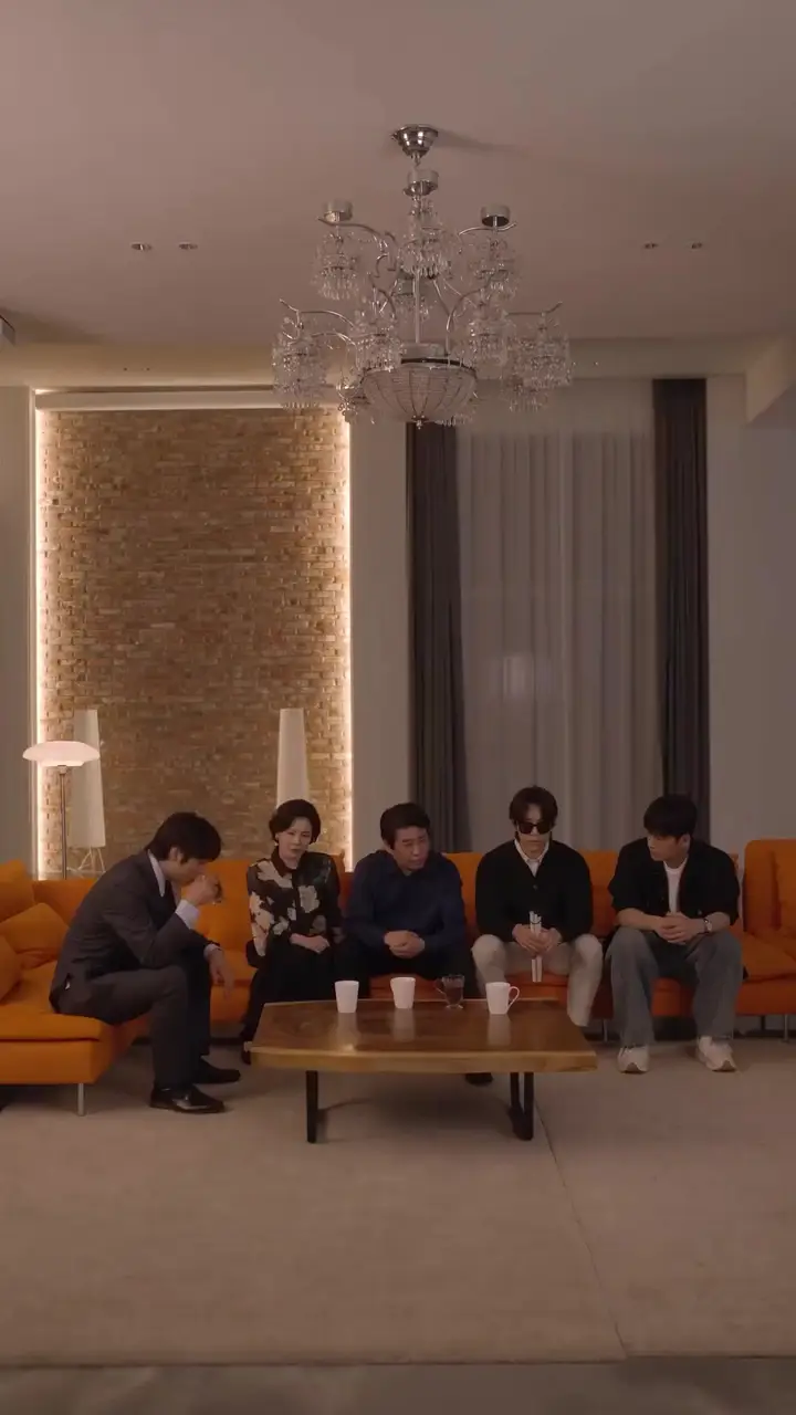 (Dubbed)She Slept, They Waited a Lifetime Episode 14