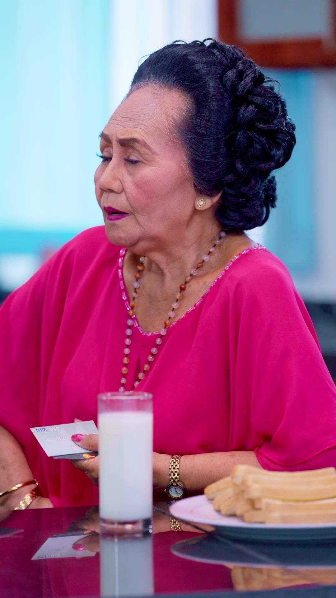Cewek Super Bikin Baper