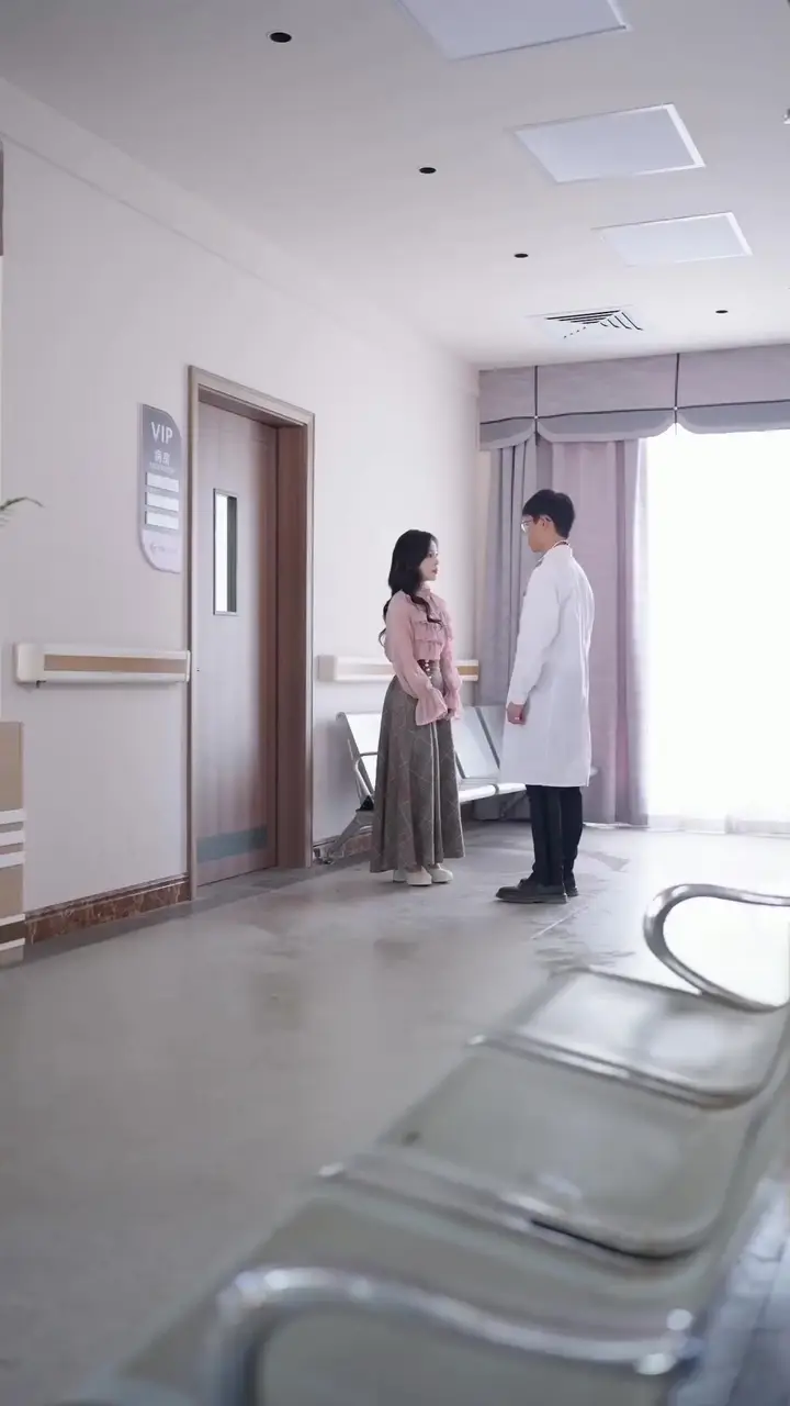 In Love with the Helplessly Romantic CEO Episode 66