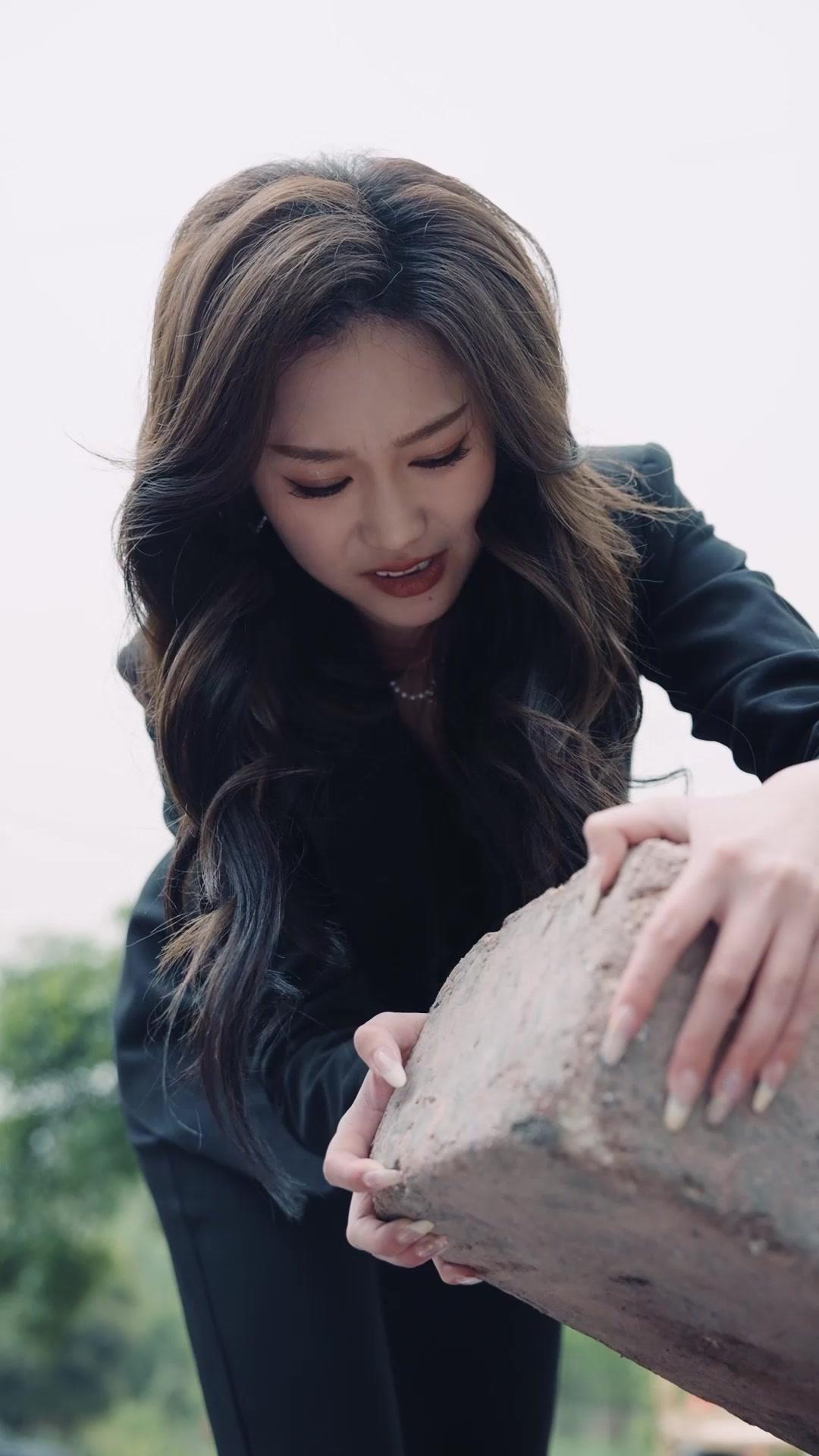 L’abbraccio mancato