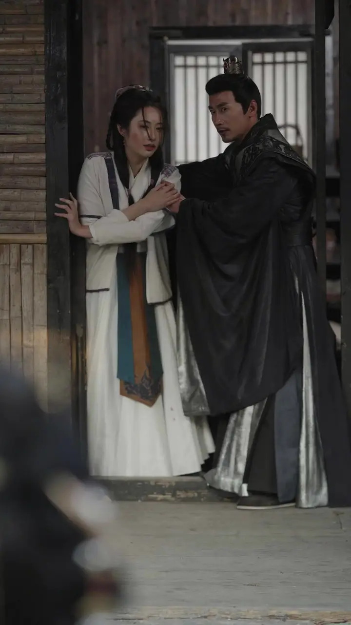 I, the Emperor, Tolerated You Because of Her! Episode 58