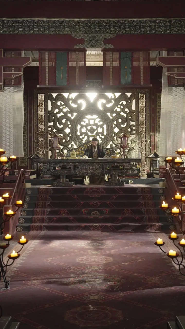 I, the Emperor, Tolerated You Because of Her! Episode 21