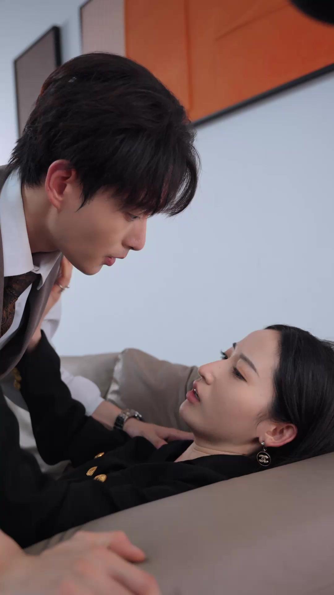 Oops, My Toyboy Is A Heir