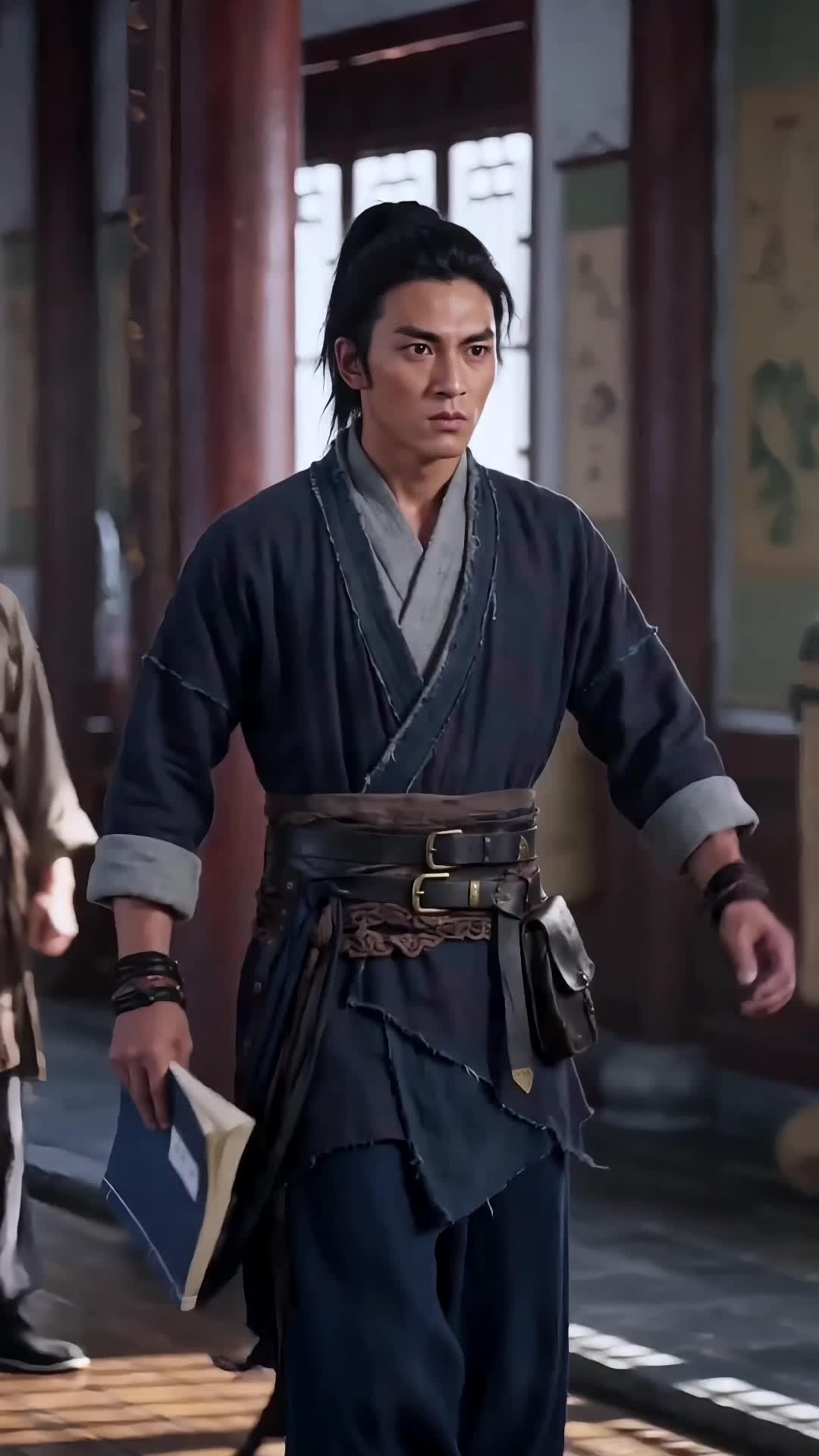 My Weak Master Is a Hidden Sword Saint!