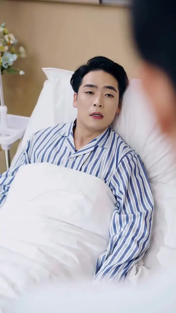 (Dubbed) Wow! He Is a Brilliant Surgeon Episode 49