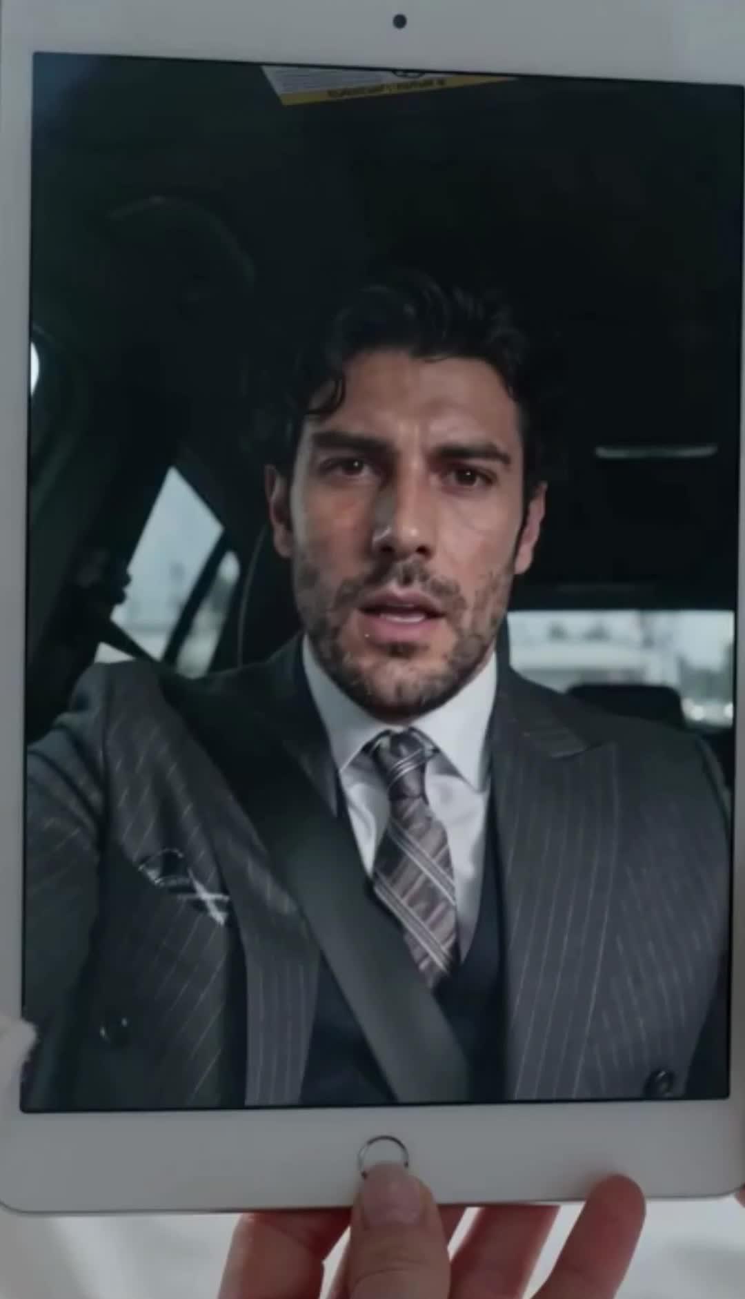 Billionaire's Contract Lover