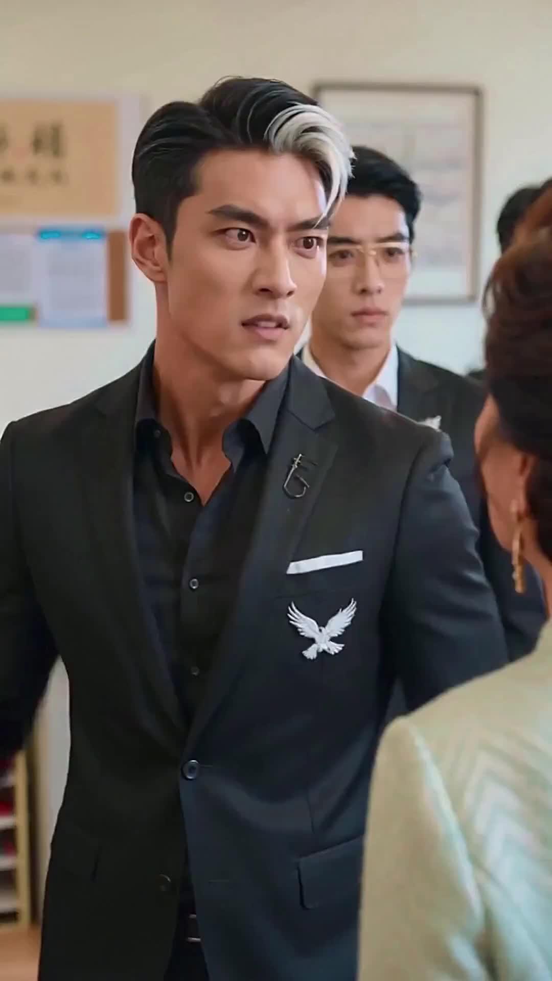 （Dubbed）The Crime Boss Who Wants Straight A's