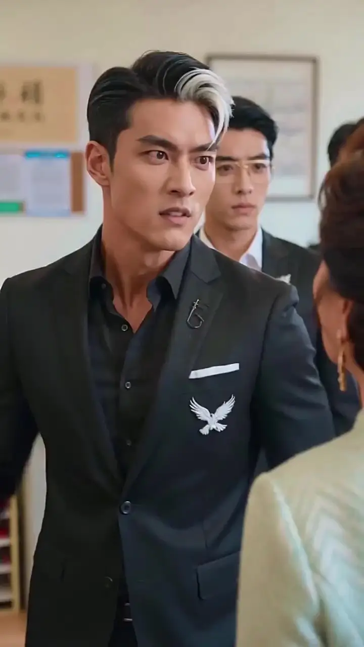（Dubbed）The Crime Boss Who Wants Straight A's Episode 12
