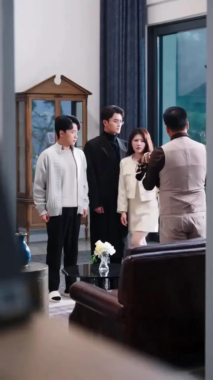 (Dubbed) Baby's Whisper, Family Armor Episode 6