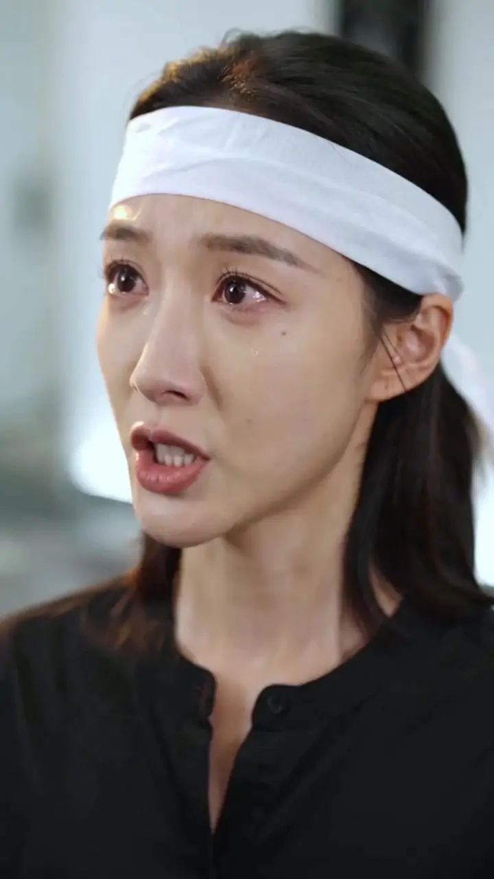 His Mom Is Actually a Tycoon Episode 8