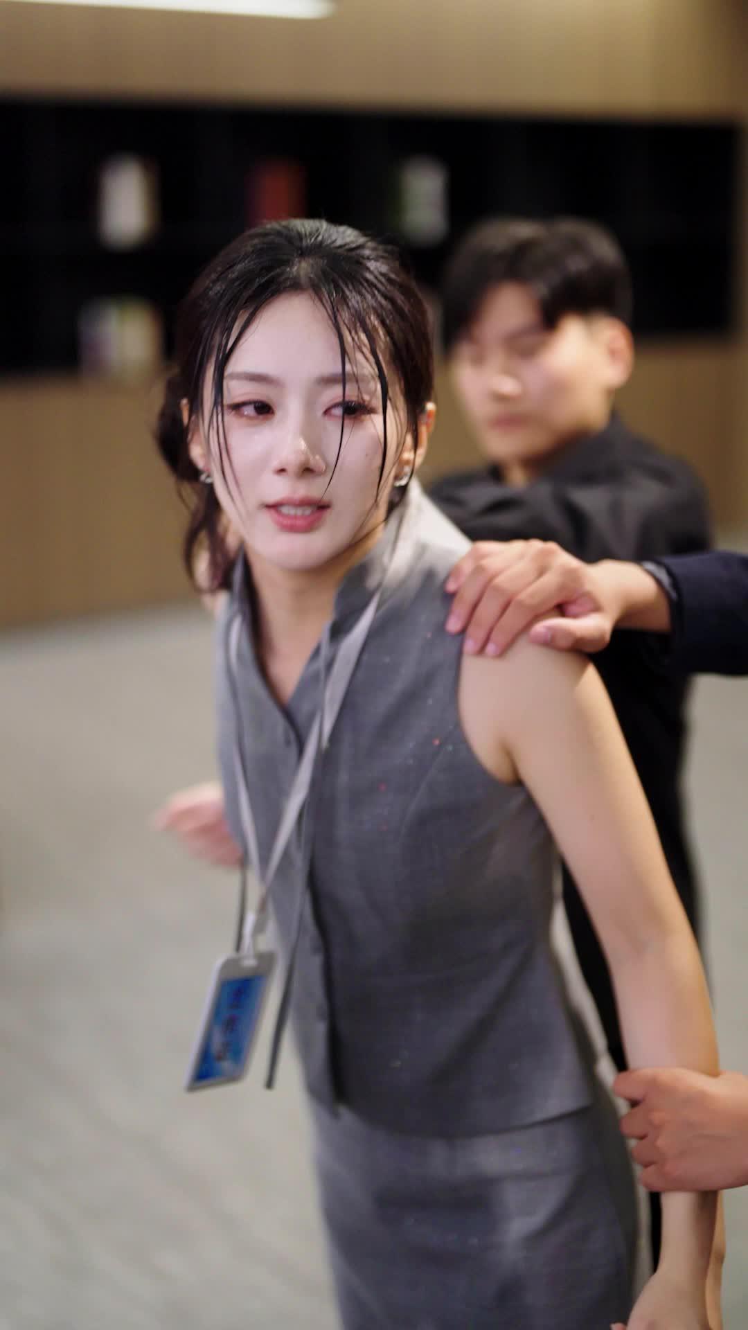 Married To The Blind Billionaire