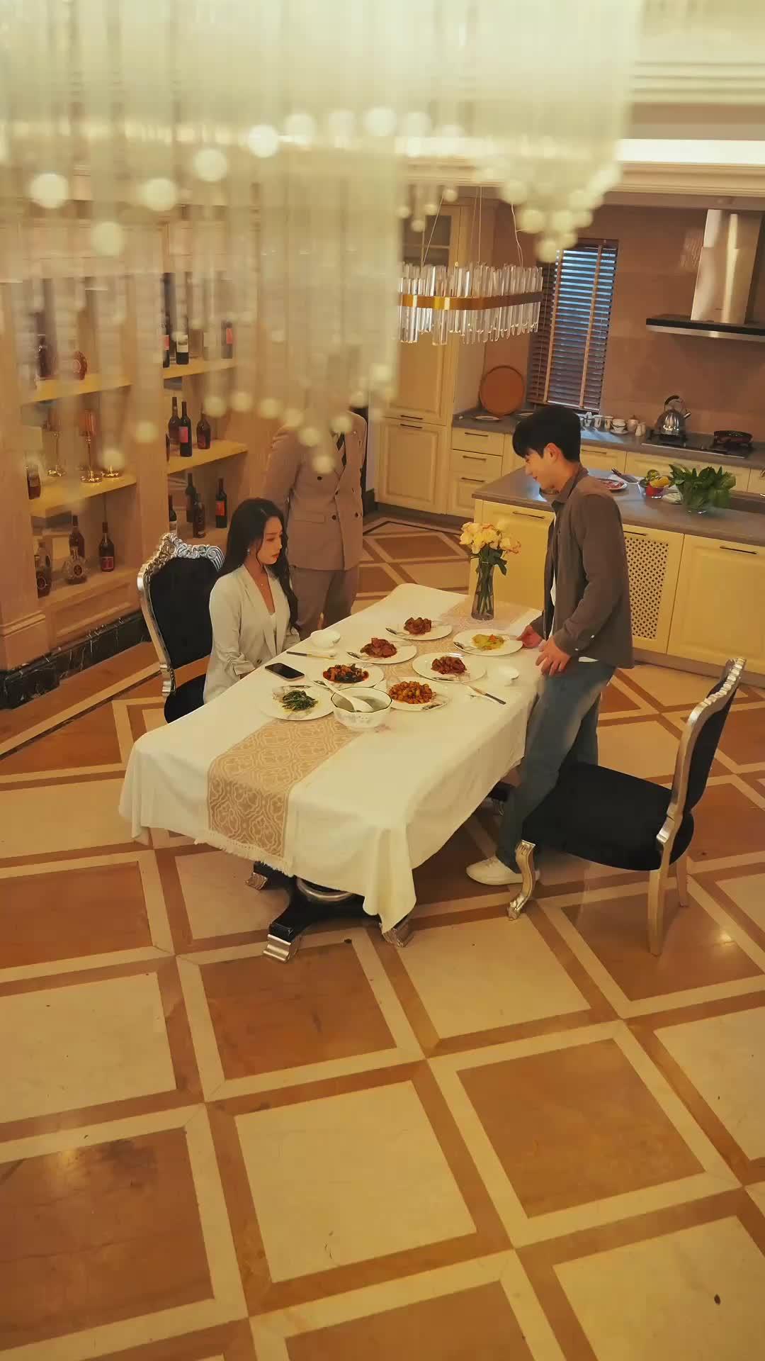 LE PRIX DE L’AMOUR