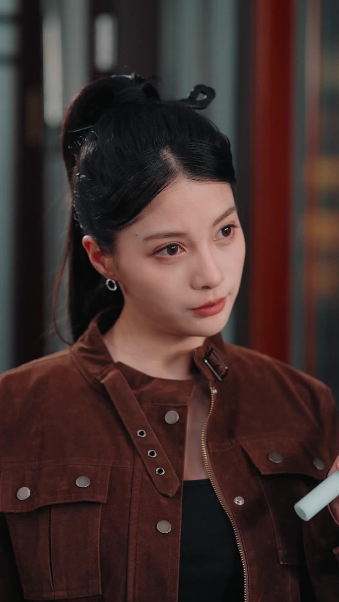 Dumped in Public, Back as an Heiress