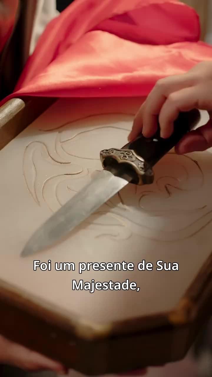 A Consorte do Livro e o Imperador Renascido