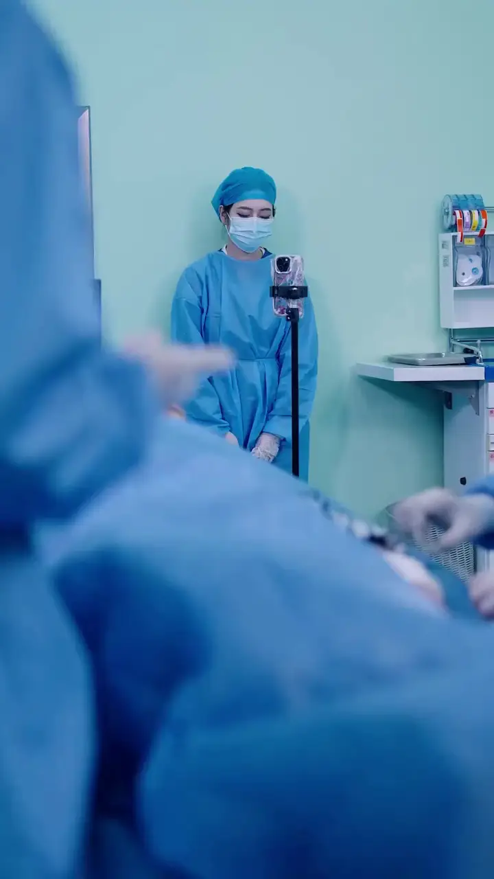 (Dubbed) Wow! He Is a Brilliant Surgeon Episode 42