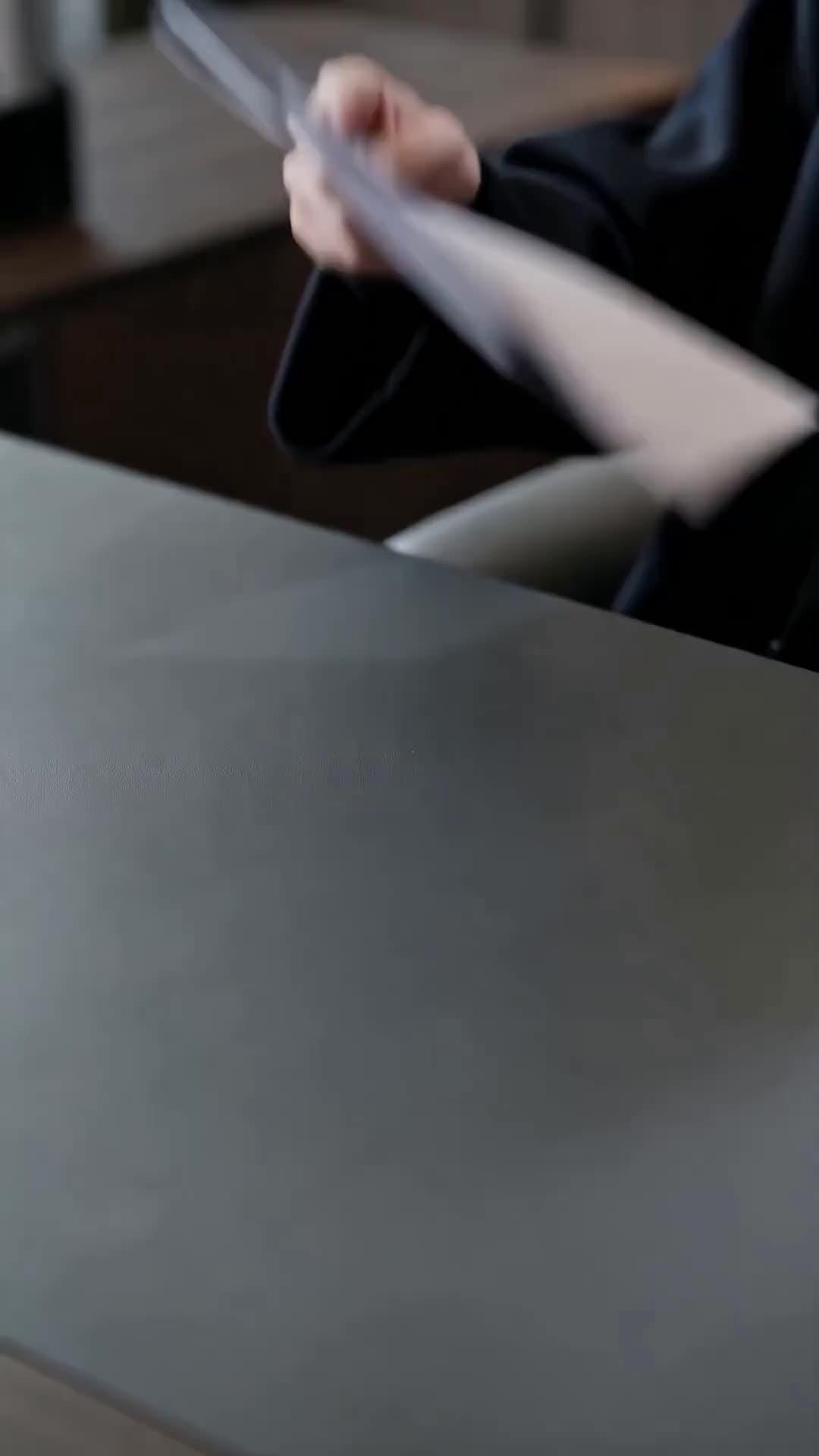 (Doublage) ACCRO À SON ODEUR