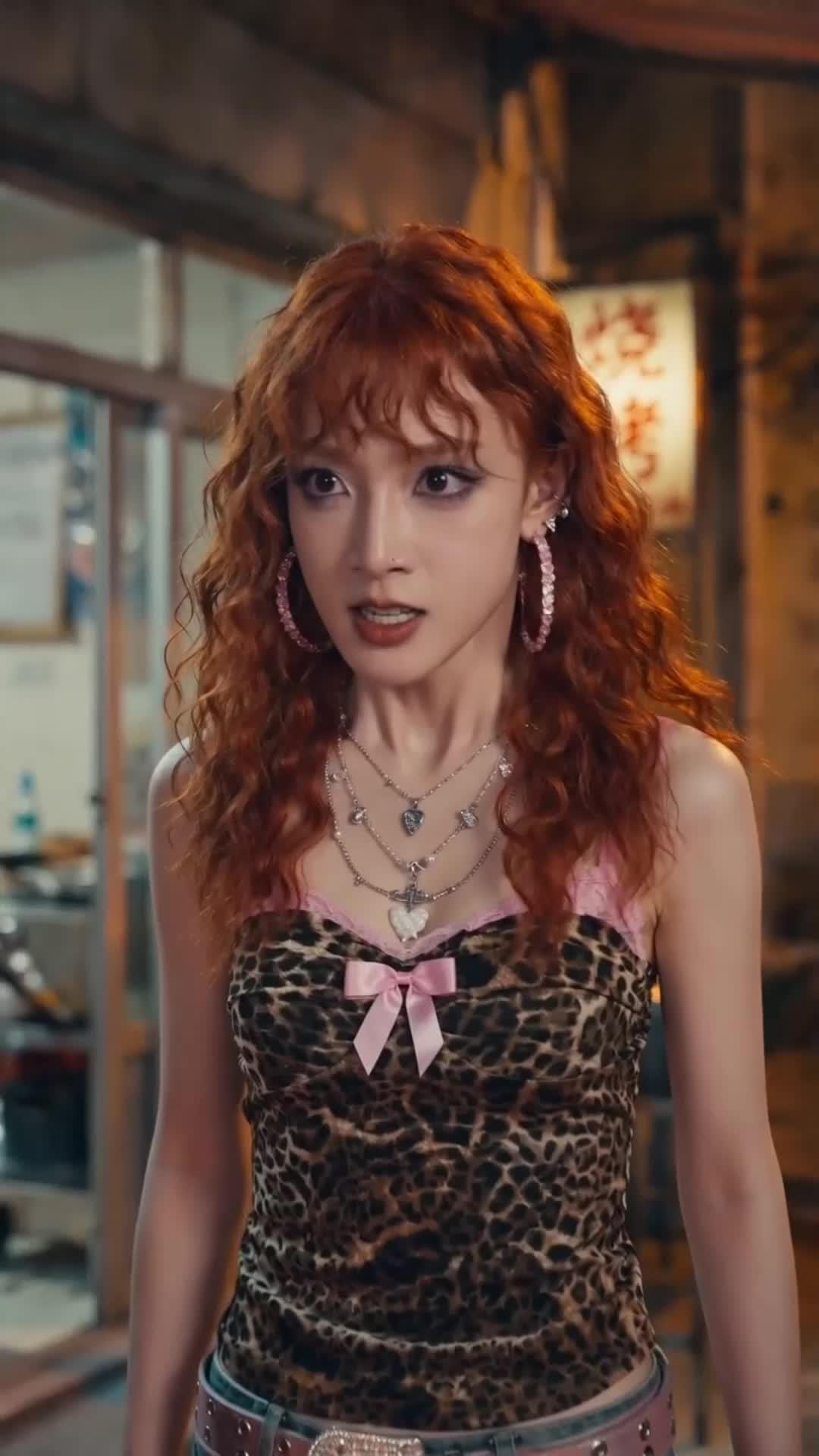 Reborn: The 90s Comeback Queen