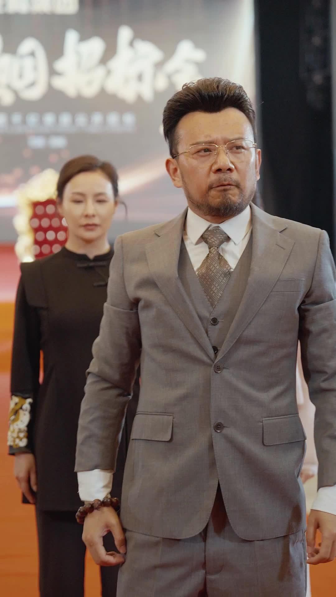 추악함을 벤 전황의 칼날
