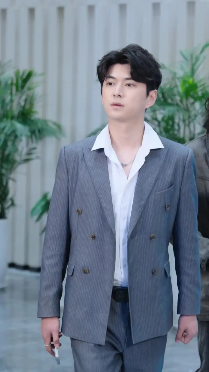 One Kiss Trapped a Cold Tycoon! Episode 44