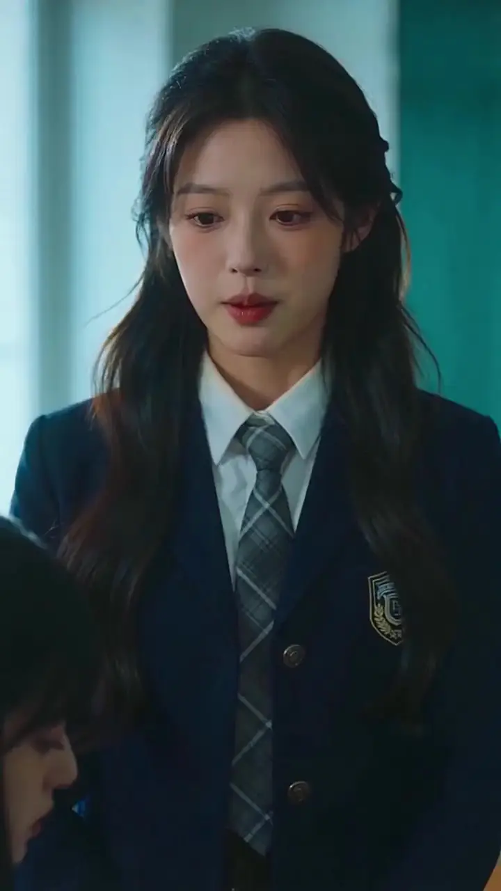 （Dubbed）The Crime Boss Who Wants Straight A's Episode 37