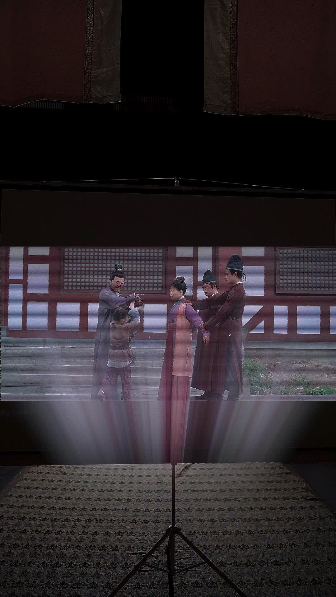 廢太子上朝帶步槍