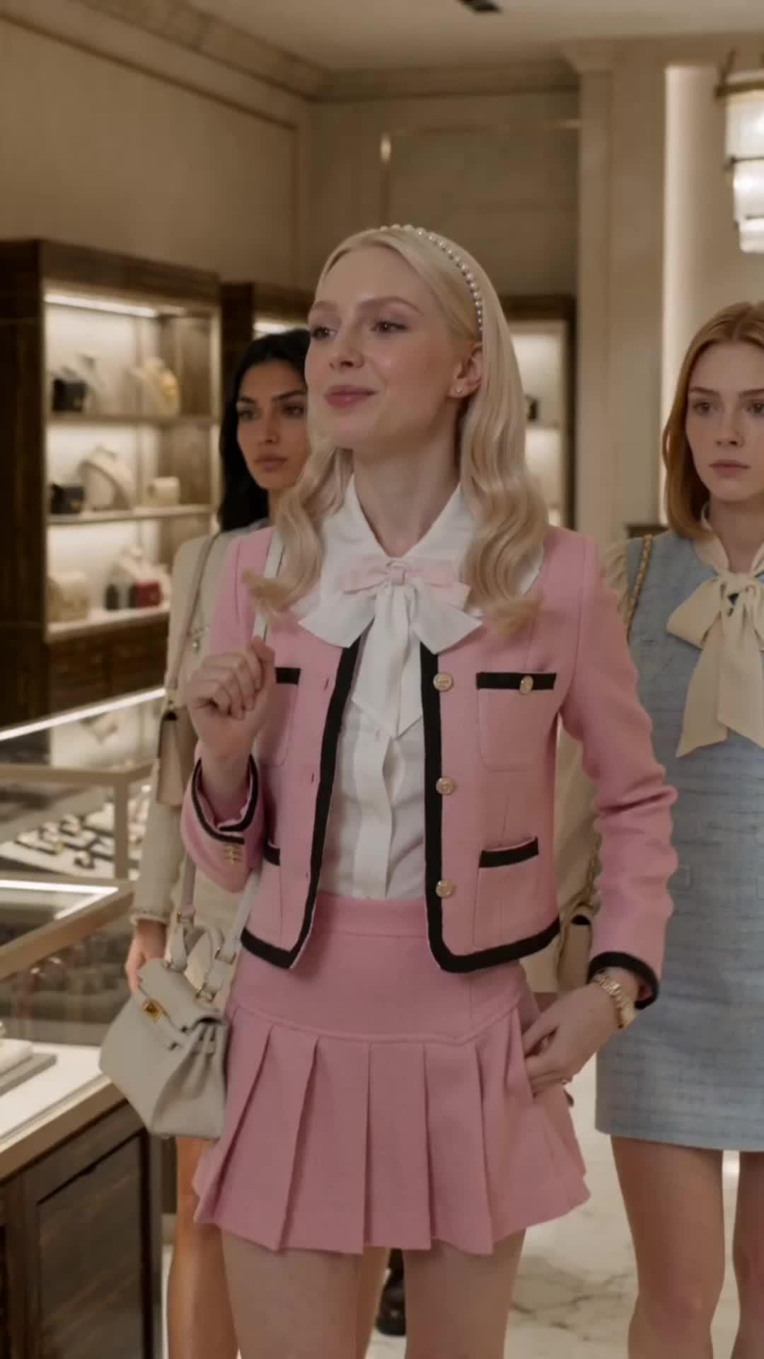Cash Girl, Cash Queen